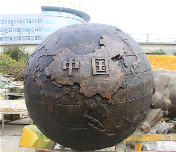 盤錦點(diǎn)鍛銅雕塑